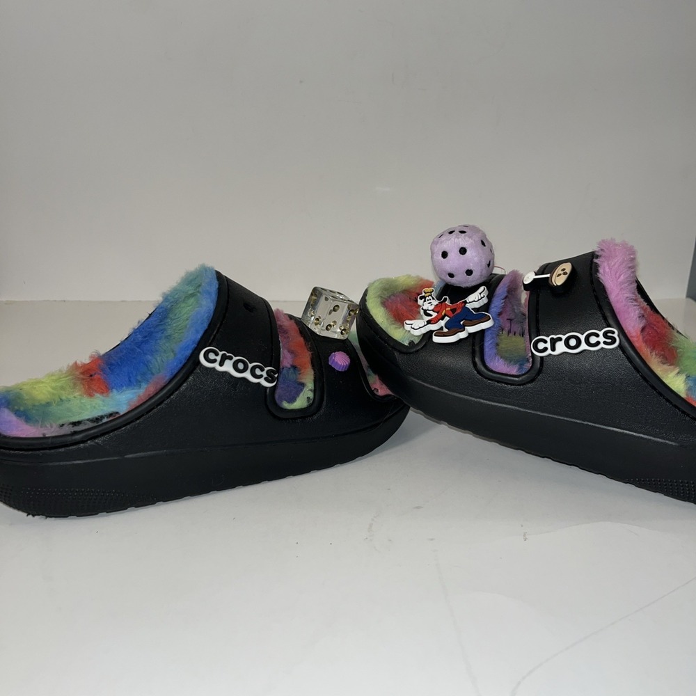 Crocs Classic Cozzzy Spray Dye Sandal Fuzzy Slipper Unisex Men's 5 Women's 7